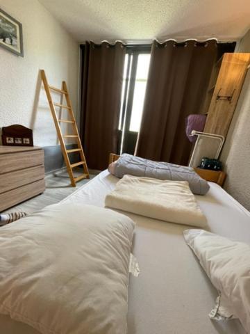 Appart 2 Etoiles 6-8 Pers Piau Engaly L Ours Residence Moudang II Pied Pistes Aragnouet Bagian luar foto